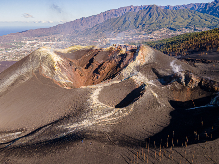 Tajogaite-Kegel vor dem Aridane-Tal Tajogaite-Kegel vor dem Aridane-Tal (La Palma)