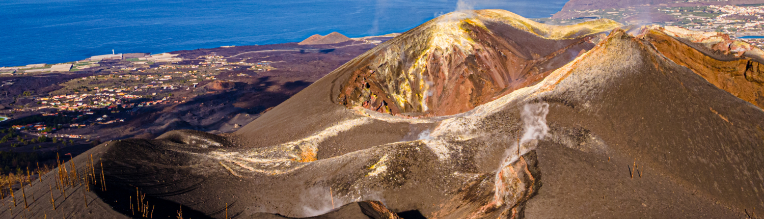 Tajogaite mit Blick auf den Atlantik Tajogaite mit Blick auf den Atlantik (La Palma)